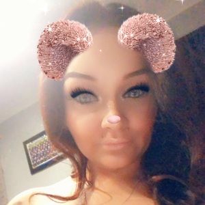 Meet your Posher, Reyna